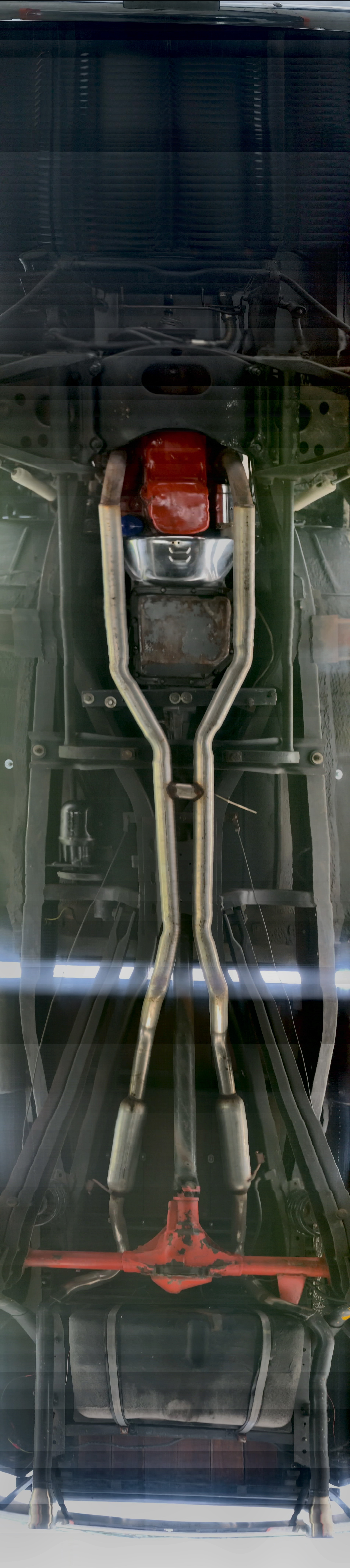 Vehicle undercarriage