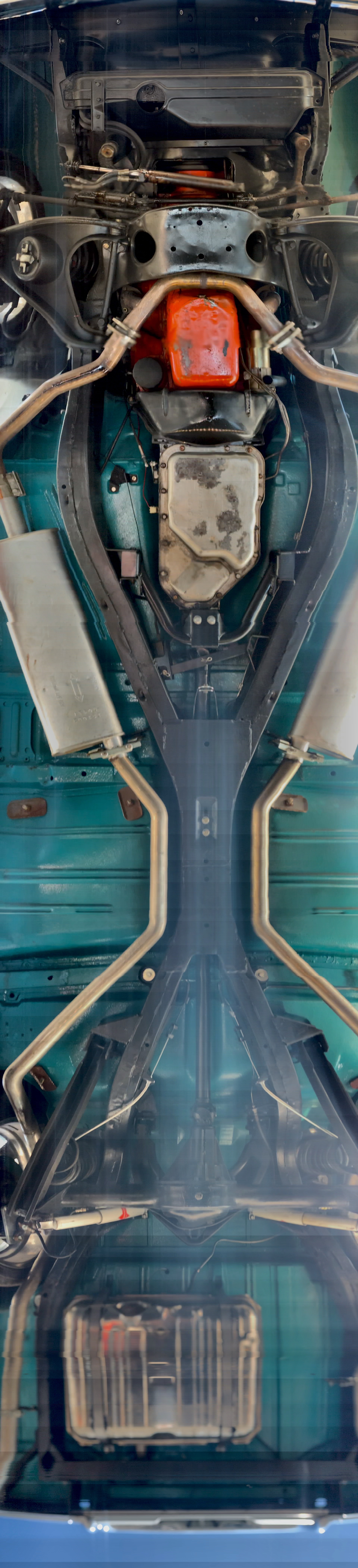 Vehicle undercarriage