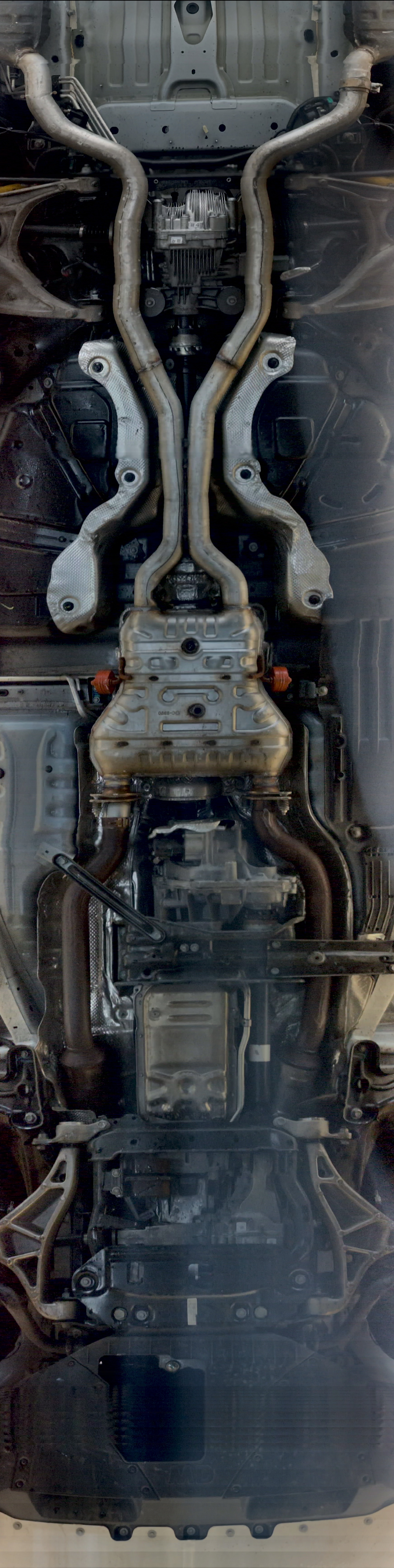 Vehicle undercarriage