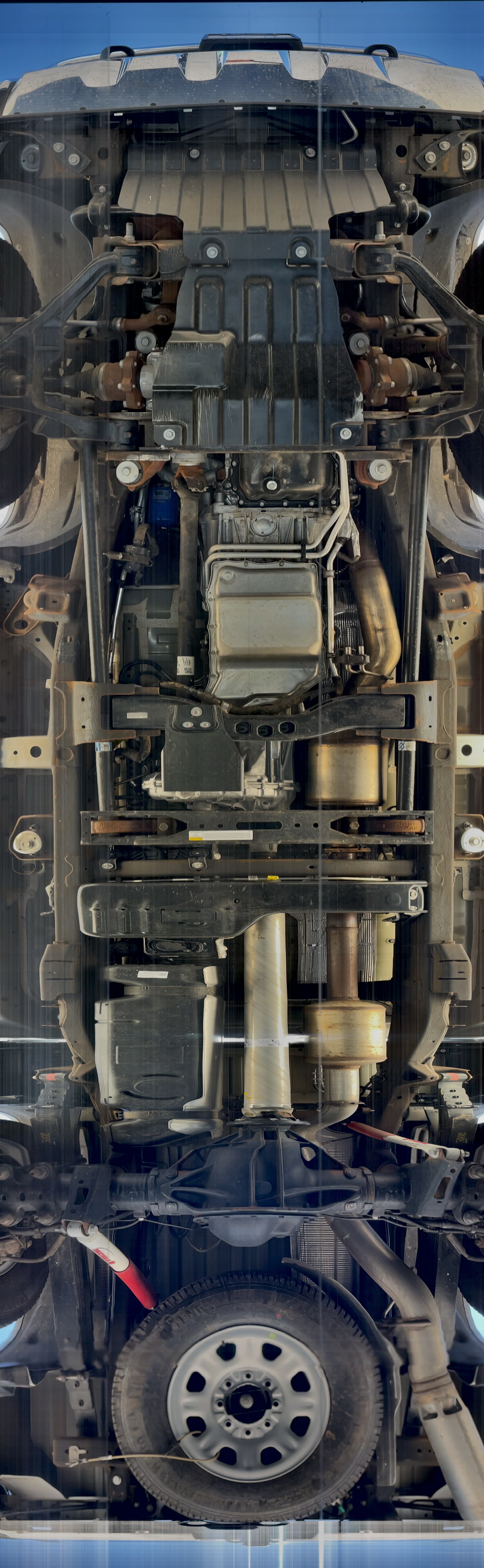 Vehicle undercarriage