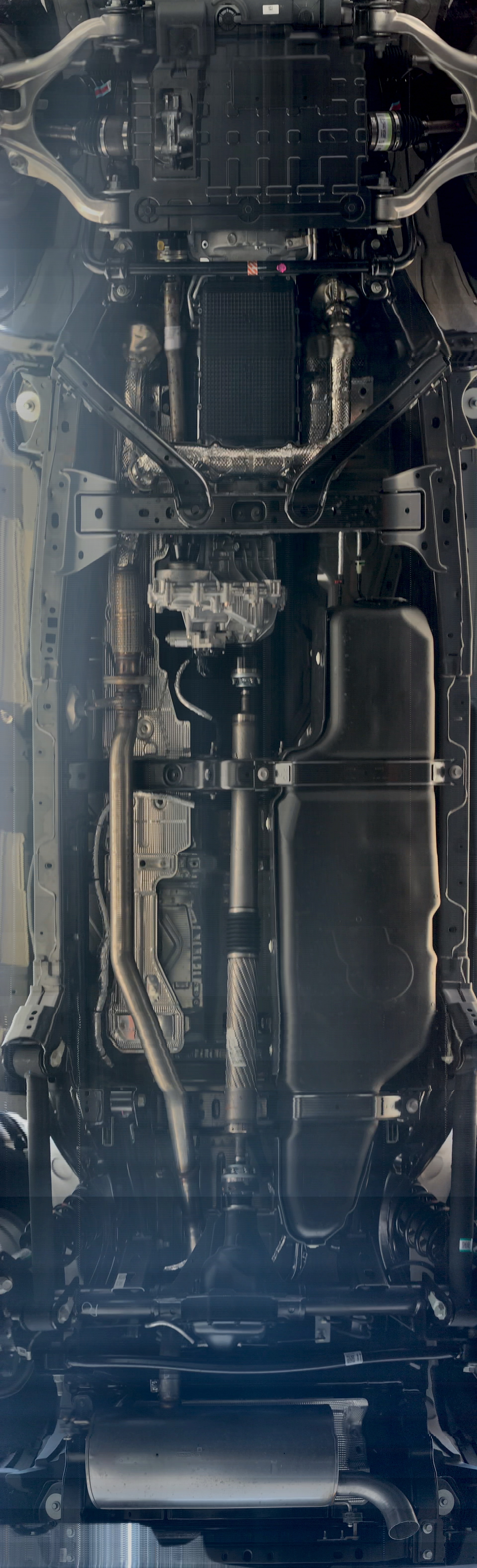 Vehicle undercarriage