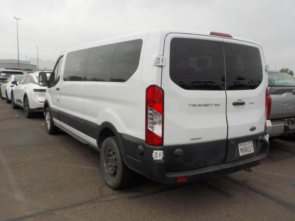 2024 Ford Transit Passenger Wagon XLT
