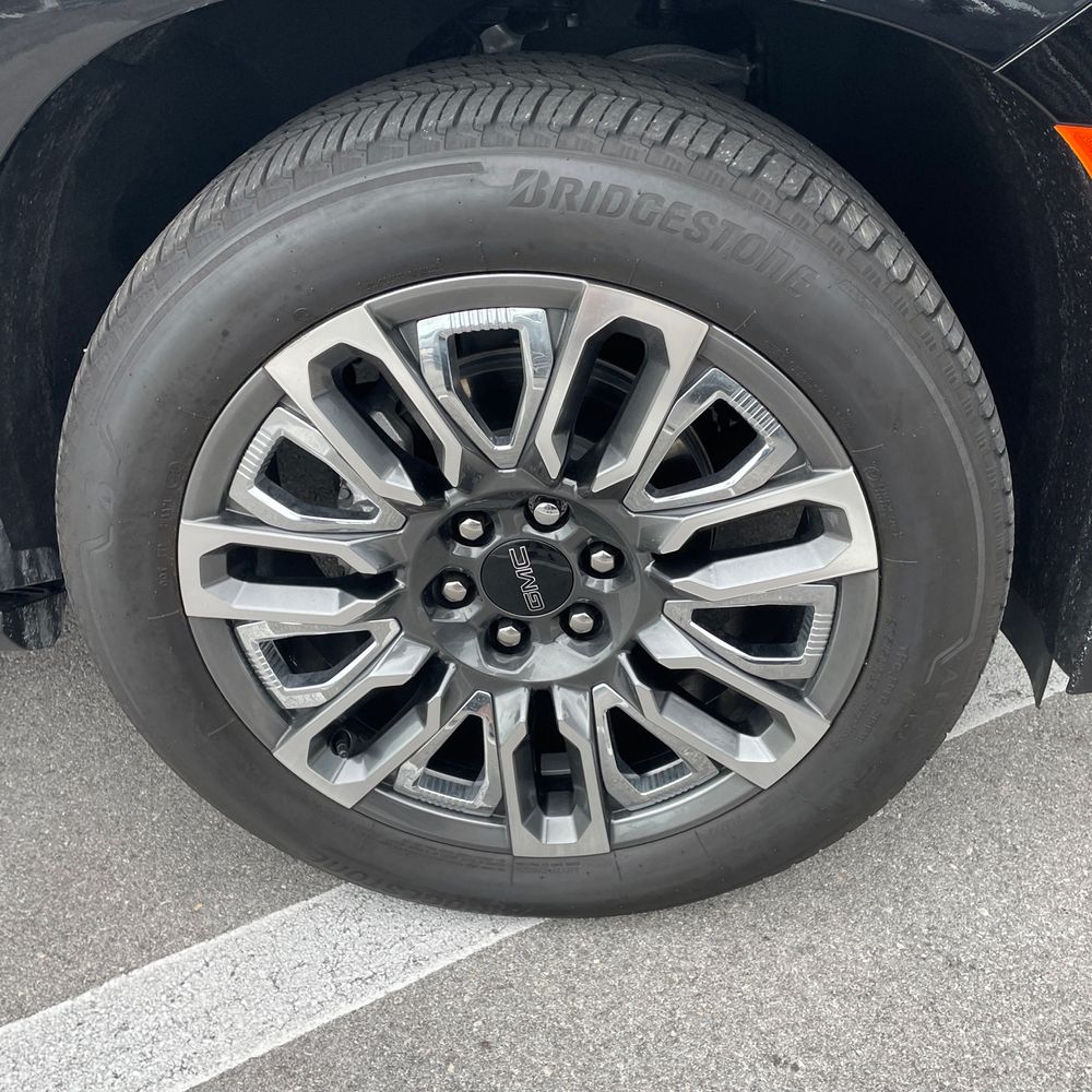 2024 GMC Yukon XL Denali Ultimate