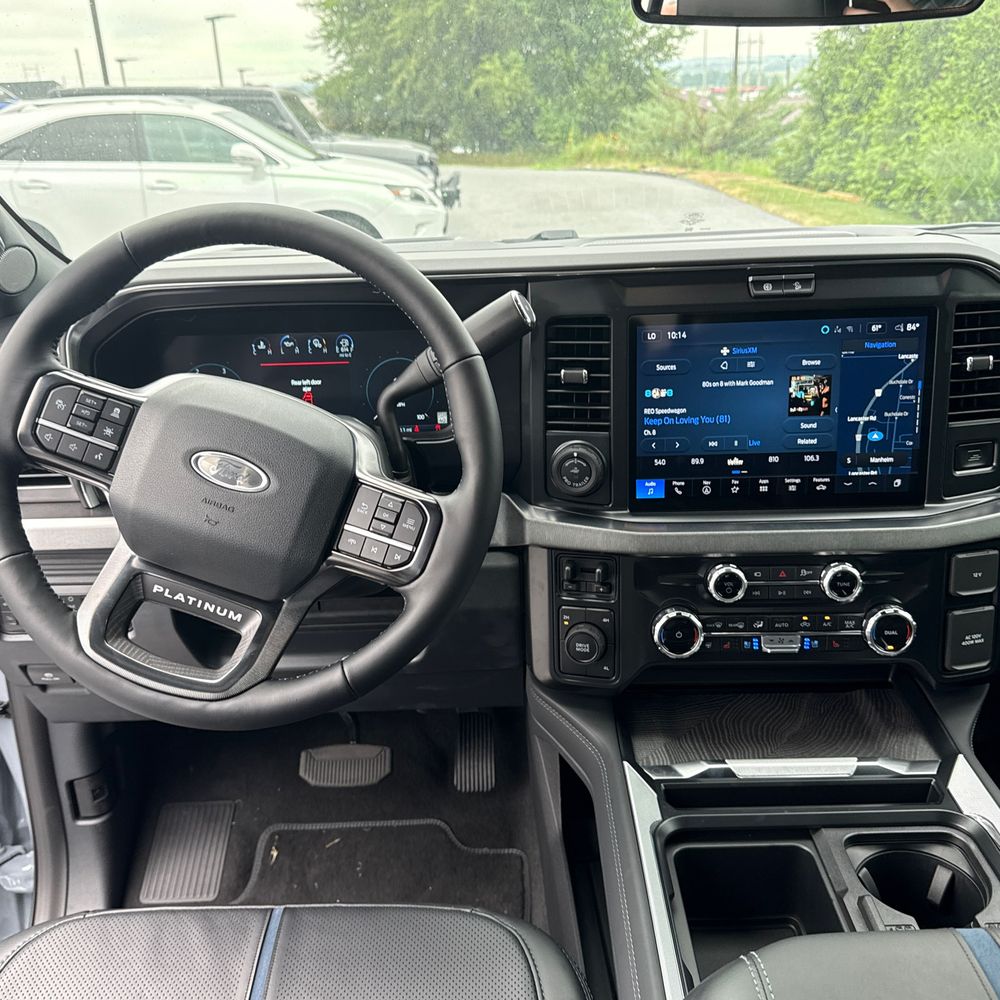 2025 Ford F-450 Super Duty Platinum