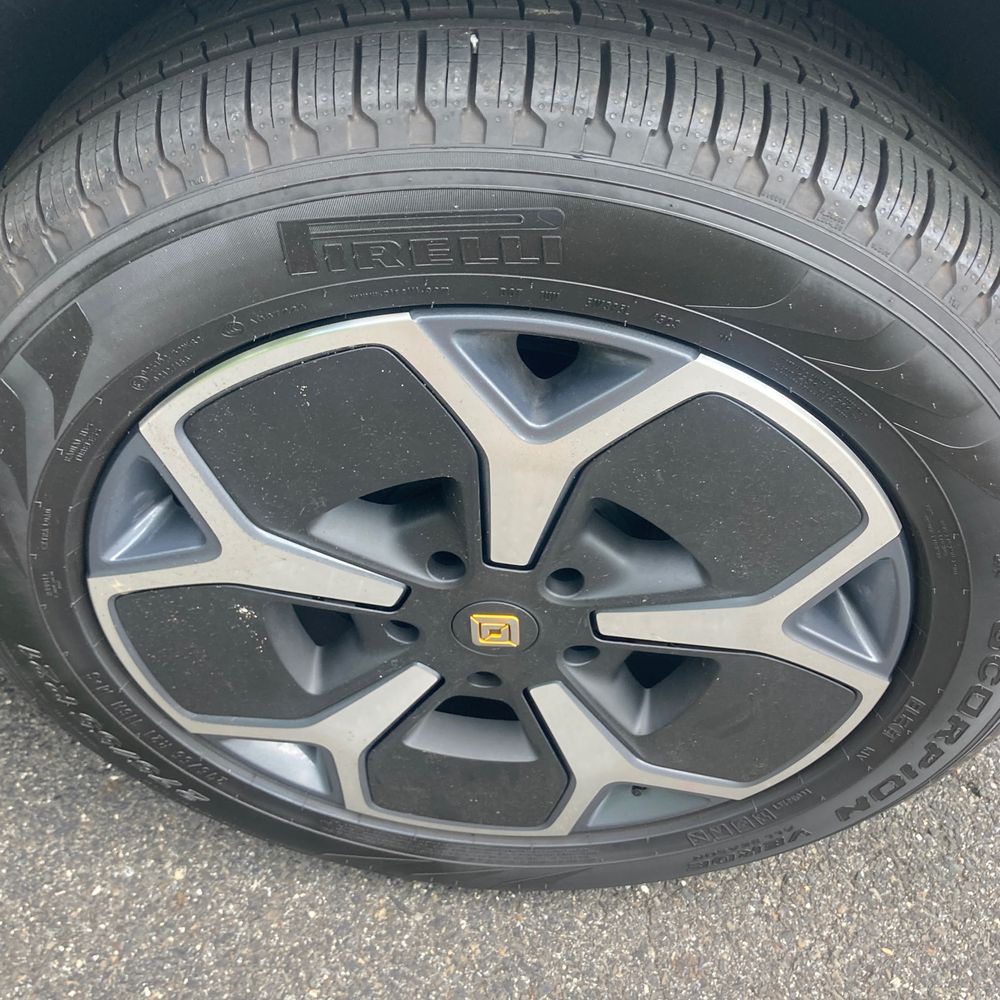 2024 Rivian R1T Adventure Dual-Motor