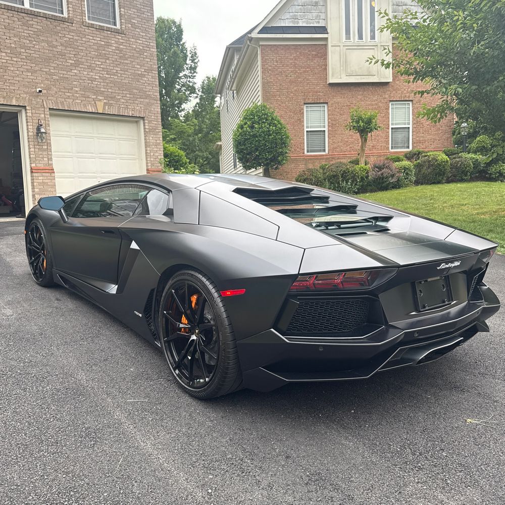 2013 Lamborghini Aventador LP 700-4