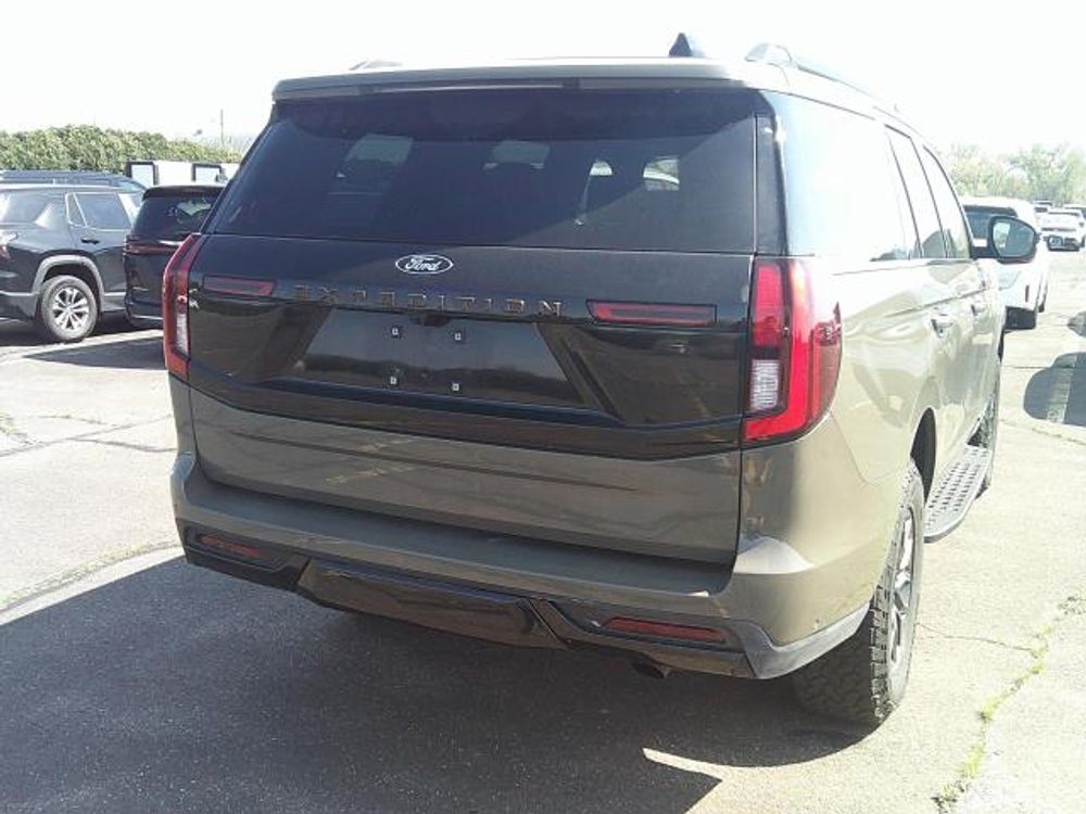 2025 Ford Expedition Tremor