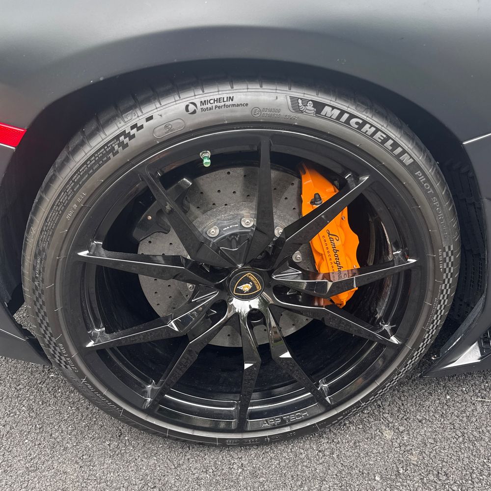 2013 Lamborghini Aventador LP 700-4