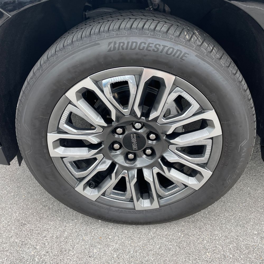 2024 GMC Yukon XL Denali Ultimate