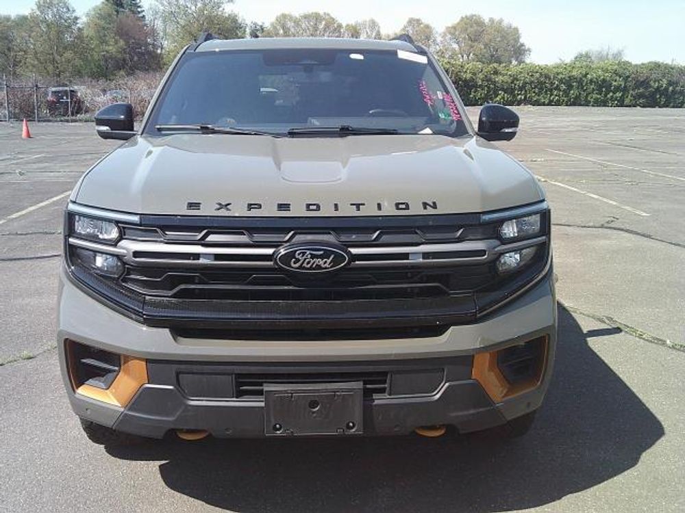 2025 Ford Expedition Tremor