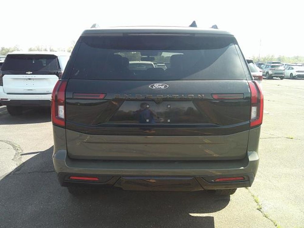 2025 Ford Expedition Tremor