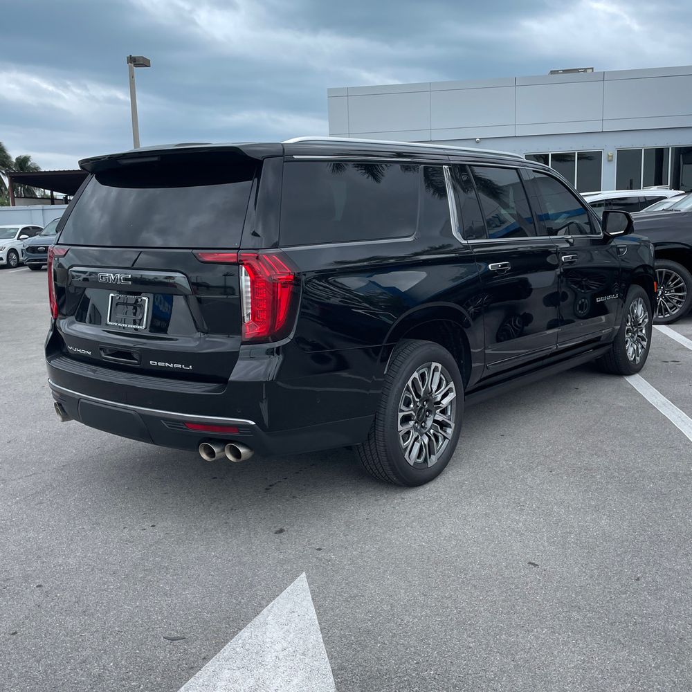 2024 GMC Yukon XL Denali Ultimate
