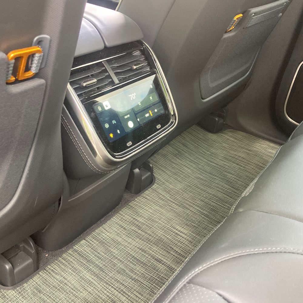 2024 Rivian R1T Adventure Dual-Motor