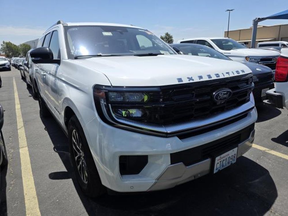 2025 Ford Expedition Max Platinum