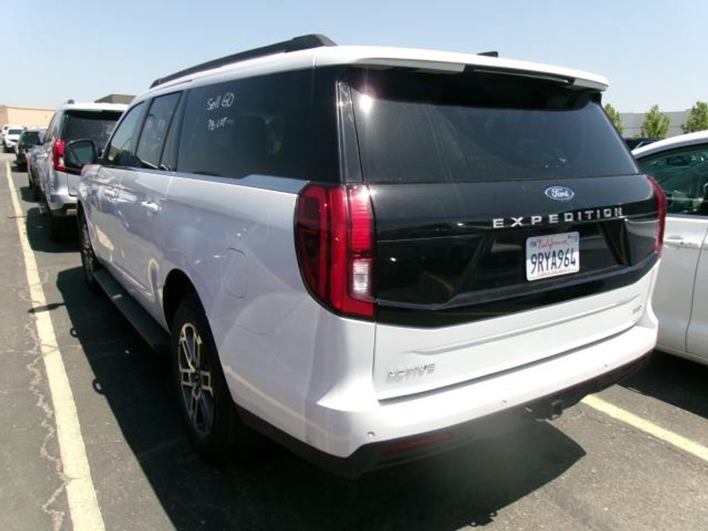 2025 Ford Expedition Max Active
