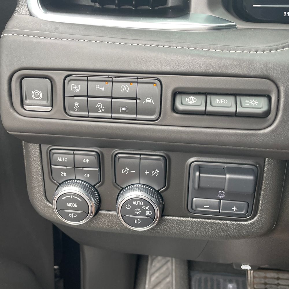 2024 GMC Yukon XL Denali Ultimate