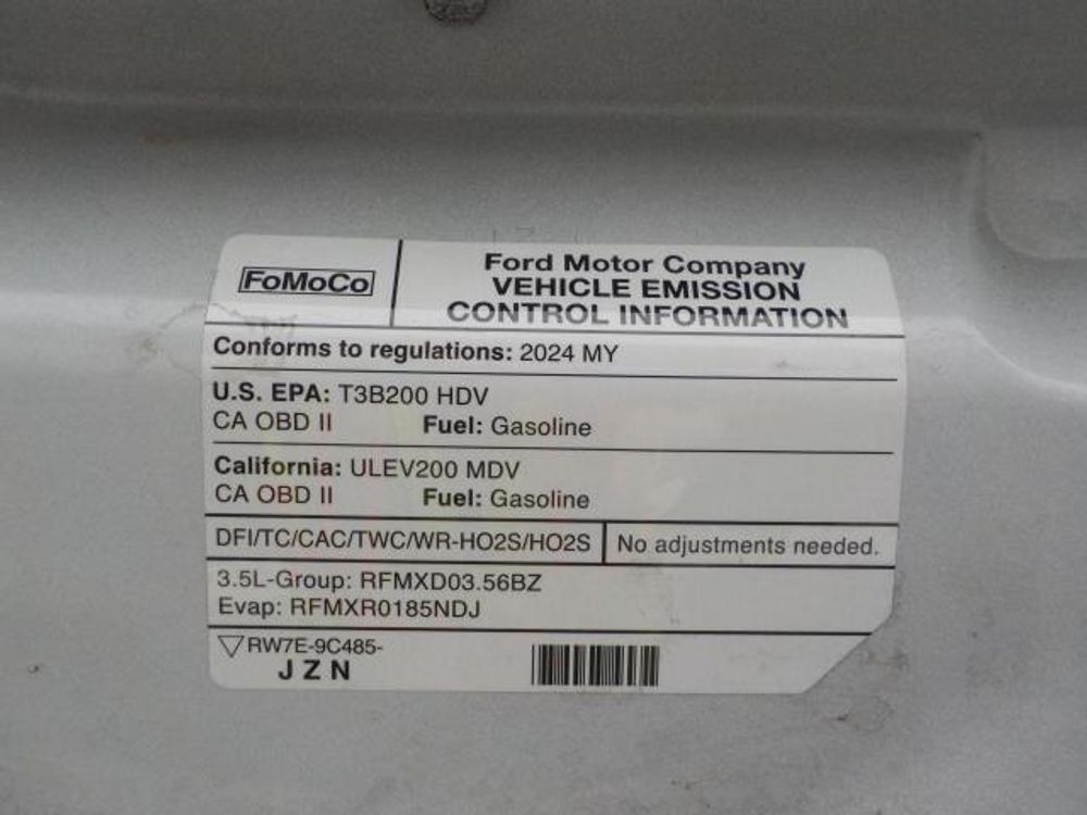 2024 Ford Transit Passenger Wagon XLT