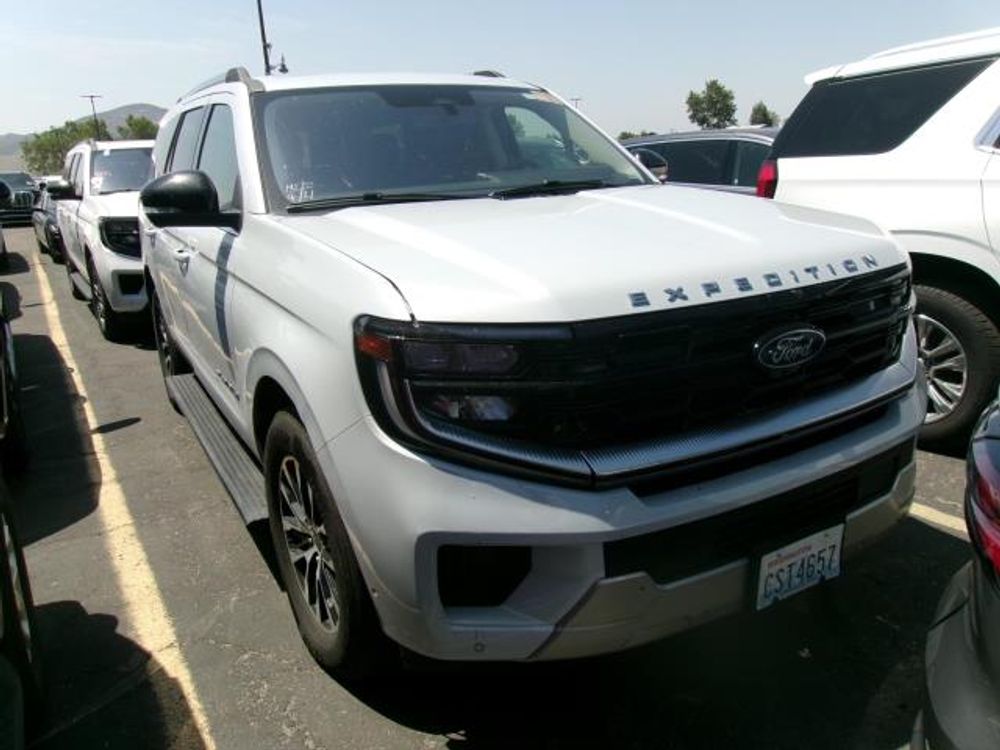 2025 Ford Expedition Platinum