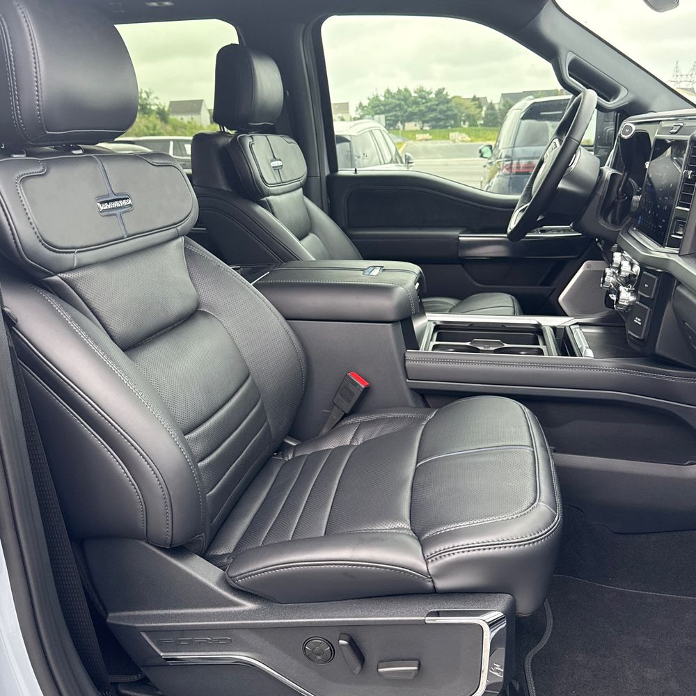 2025 Ford F-450 Super Duty Platinum