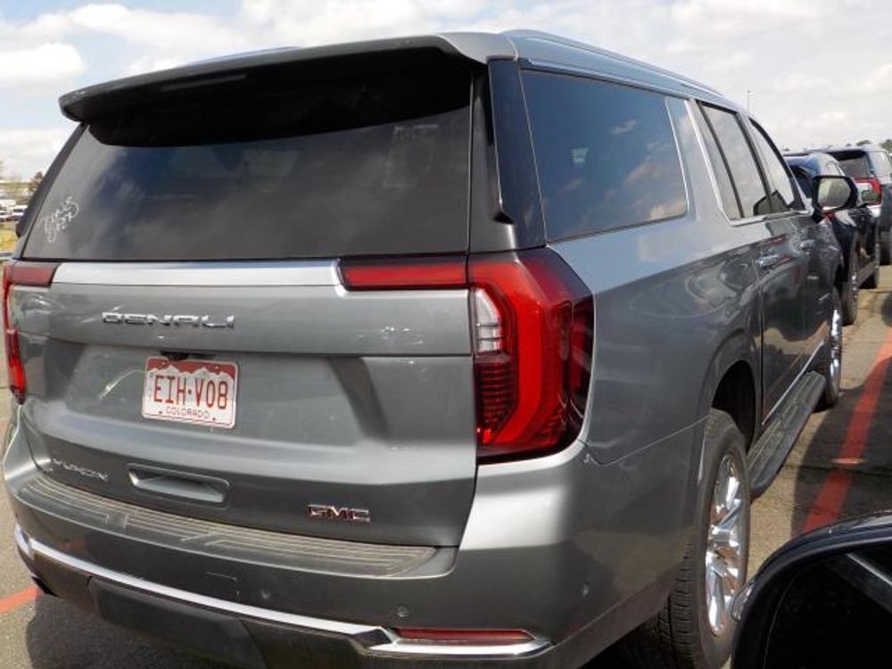 2025 GMC Yukon XL Denali
