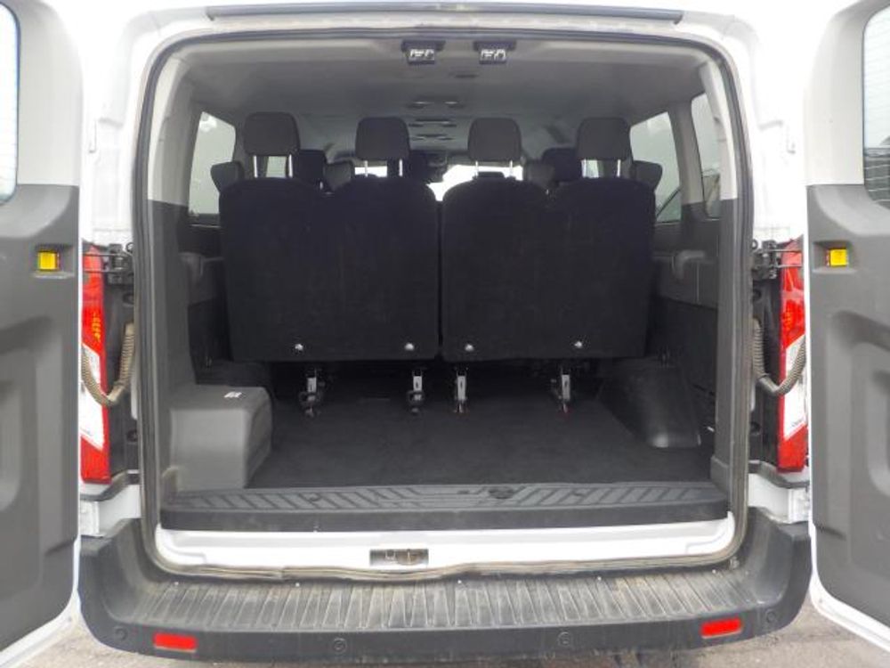 2024 Ford Transit Passenger Wagon XLT