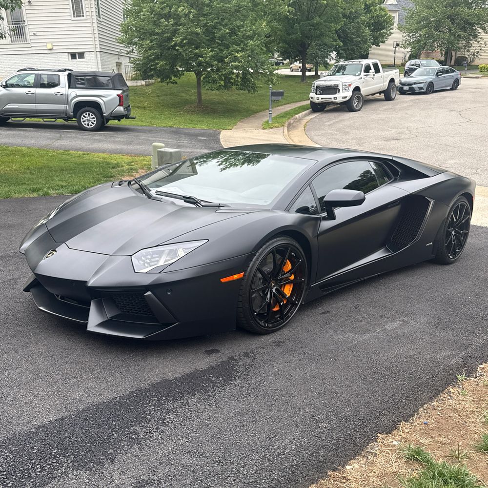 2013 Lamborghini Aventador LP 700-4