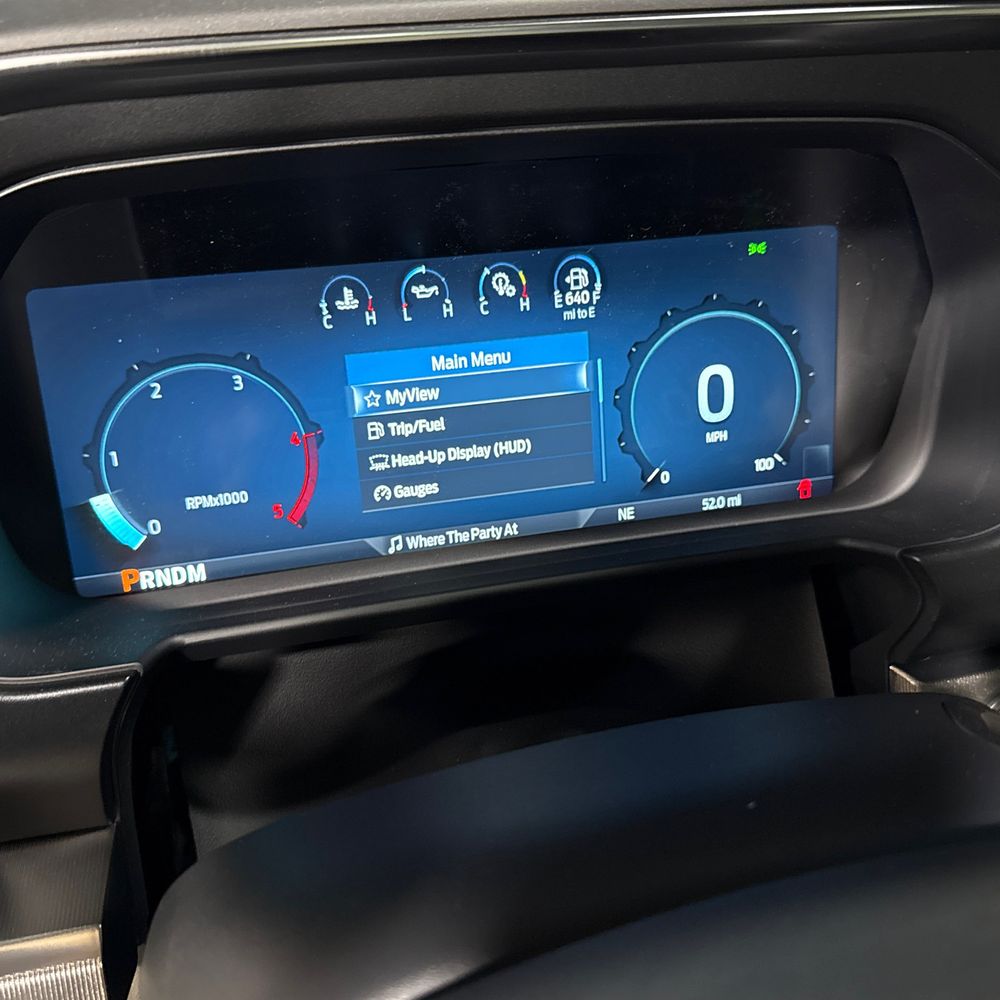 2025 Ford F-450 Super Duty Platinum