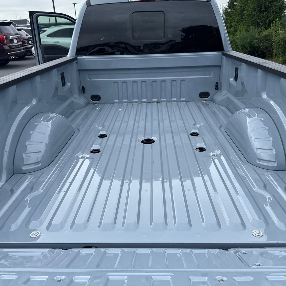 2025 Ford F-450 Super Duty Platinum
