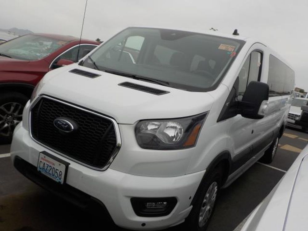 2024 Ford Transit Passenger Wagon XLT