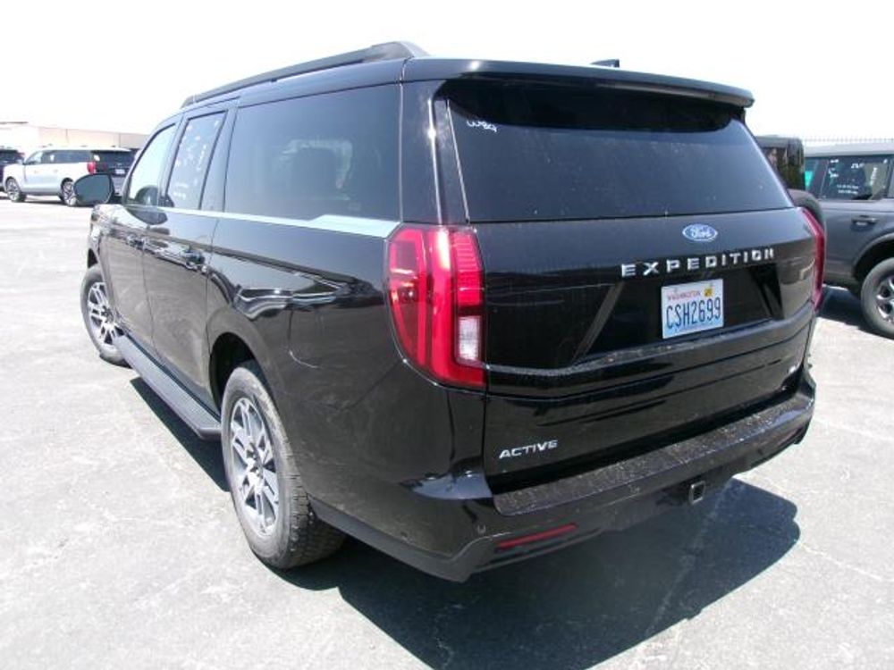2025 Ford Expedition Max Active