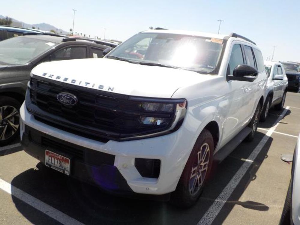 2025 Ford Expedition Active