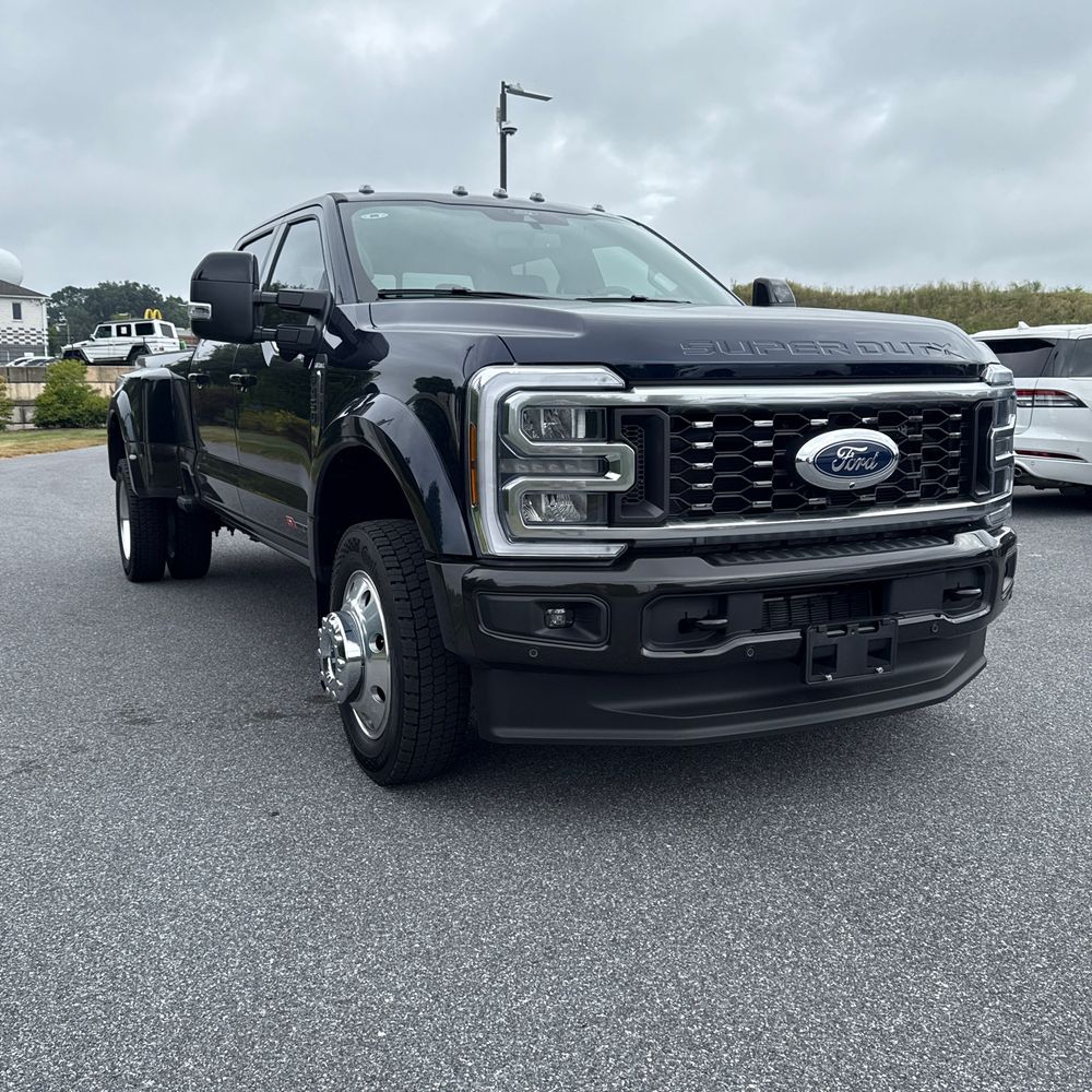 2025 Ford F-450 Super Duty King Ranch