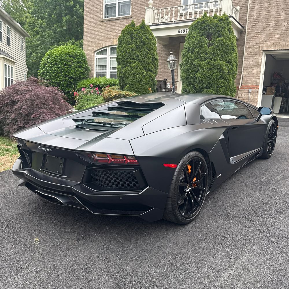 2013 Lamborghini Aventador LP 700-4