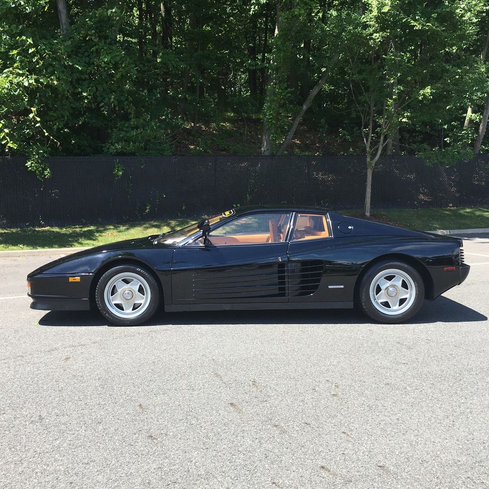 1986 Ferrari Testarossa Flying Mirror