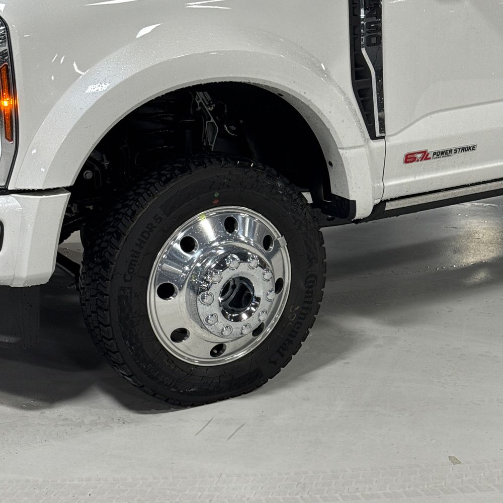 2025 Ford F-450 Super Duty Platinum