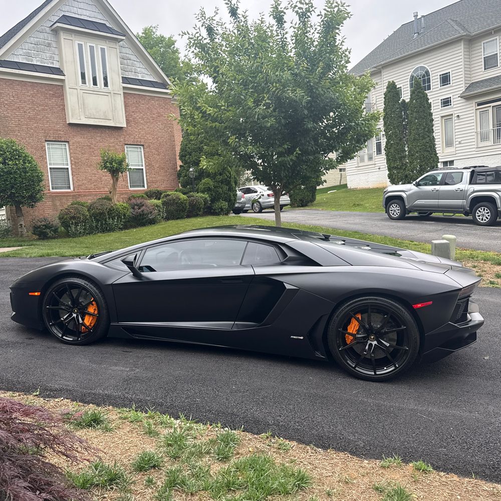 2013 Lamborghini Aventador LP 700-4