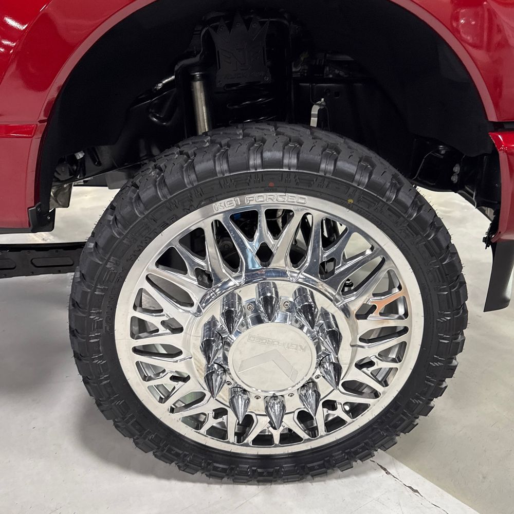 2025 Ford F-350 Super Duty Platinum