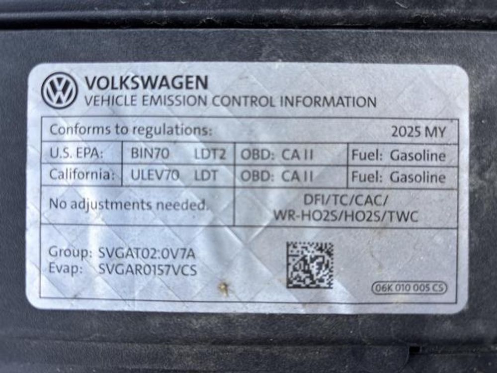 2025 Volkswagen Atlas 2.0T SE w/Technology