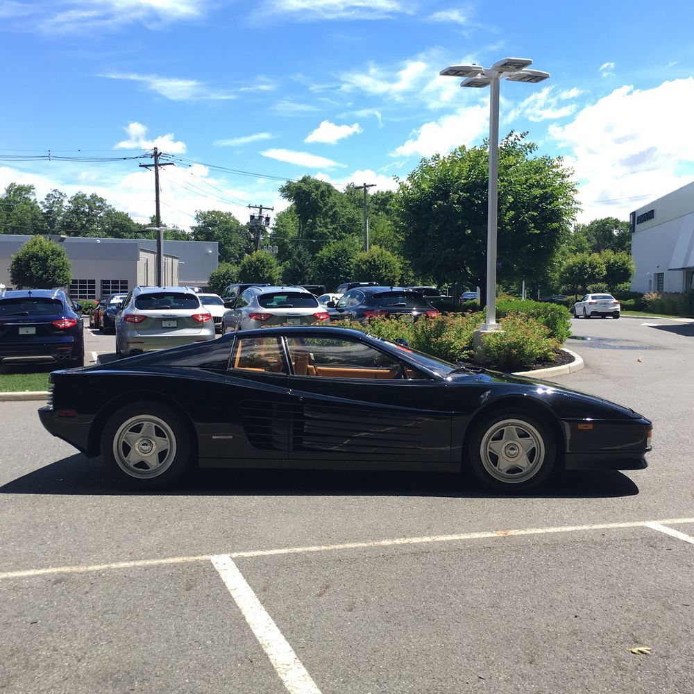 1986 Ferrari Testarossa Flying Mirror