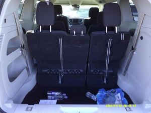 CHRYSLER VOYAGER LX - 6