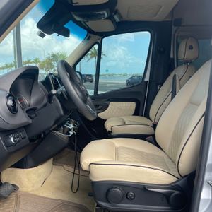 2021 Mercedes-BENZ SPRINTER 2500 — миниатюра 24