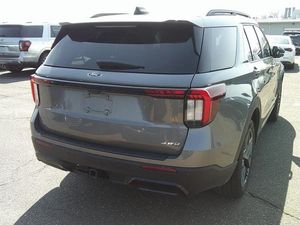 FORD EXPLORER ST-LINE - 2