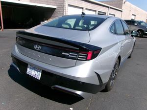 HYUNDAI SONATA SEL - 2