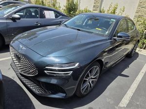2025 Genesis G70 2.5T — фото 1