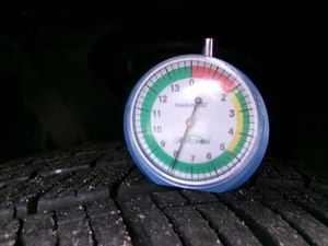 CHRYSLER PACIFICA LIMITED - 8