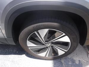 صورة مصغرة 11 لـ 2025 Volkswagen TAOS SE
