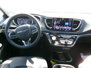 CHRYSLER PACIFICA SELECT - 4