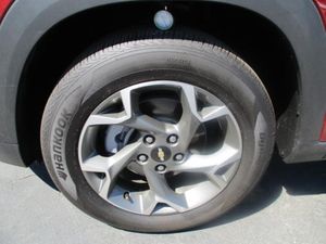 2025 Chevrolet TRAX LT 照片 8