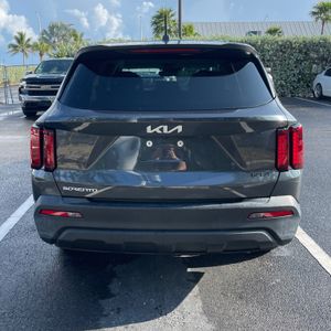 صورة 4 لـ 2023 KIA SORENTO LX