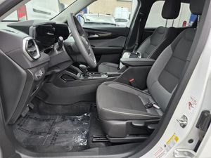 2025 Chevrolet TRAILBLAZER LT 照片 3
